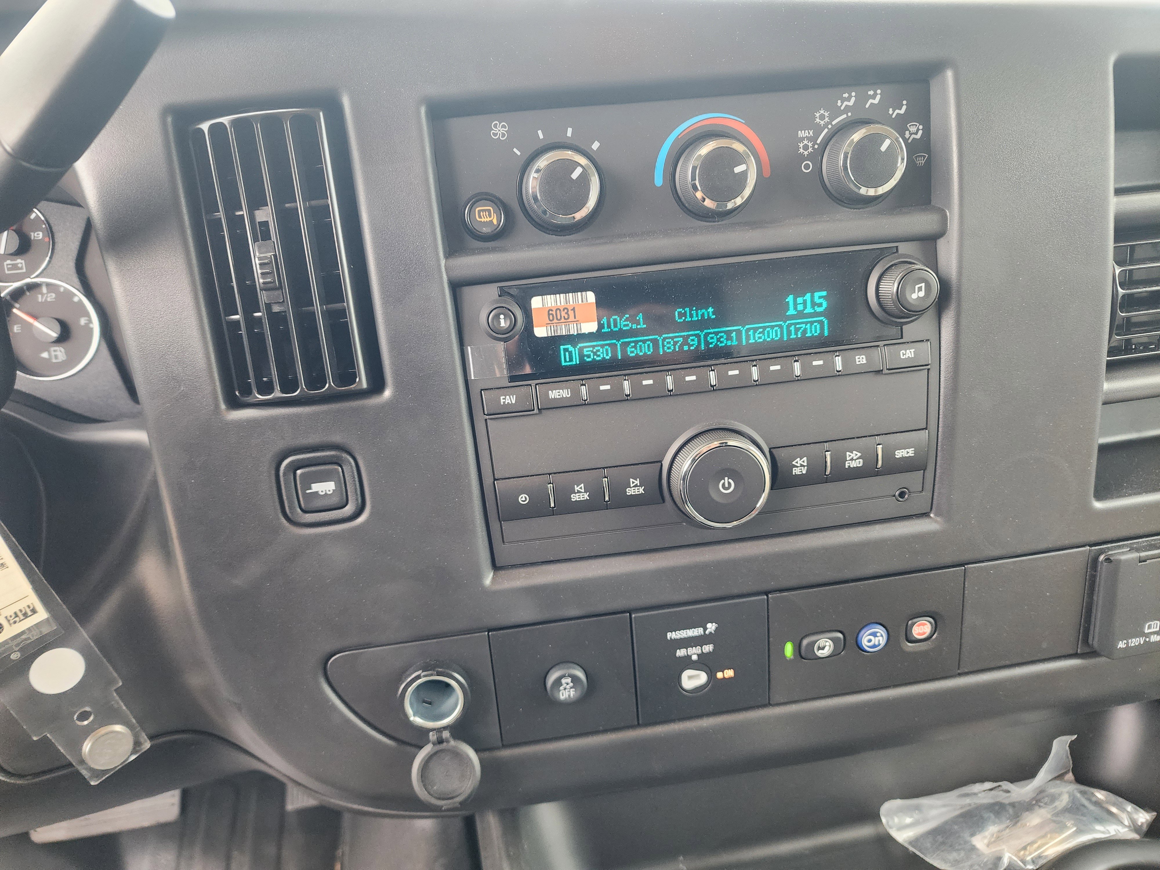 New 2025 Chevrolet Express 3500 w/ Power Convenience Package image 36