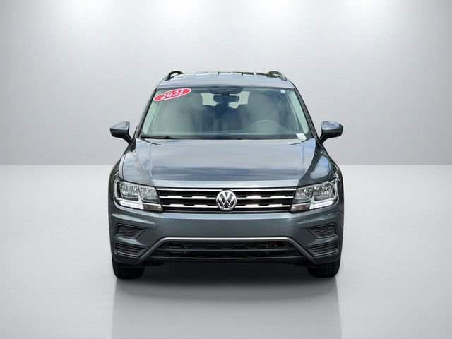Used 2021 Volkswagen Tiguan SEL FWD image 2