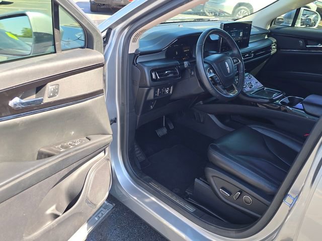 Used 2021 Lincoln Nautilus FWD image 9