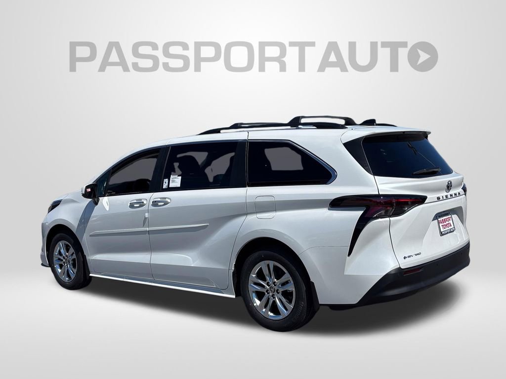 New 2026 Toyota Sienna XLE AWD/4WD image 3