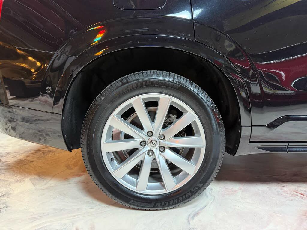 Used 2018 Volvo XC90 T5 Momentum w/ Convenience Package FWD image 37