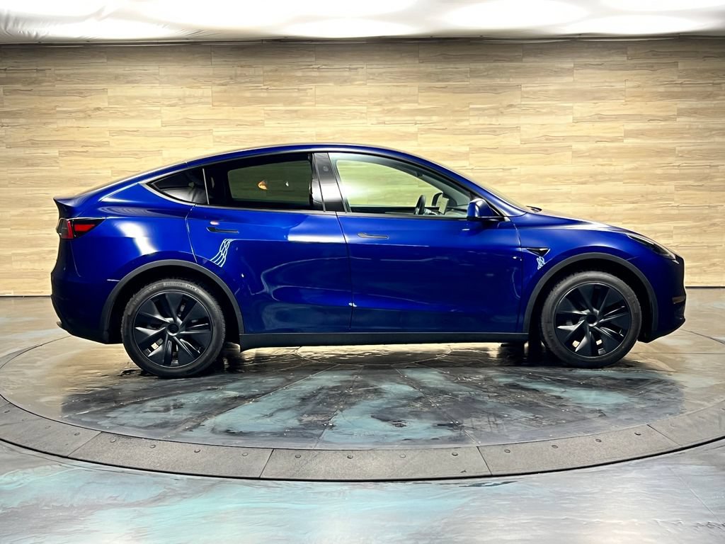 Used 2025 Tesla Model Y Long Range AWD/4WD image 23