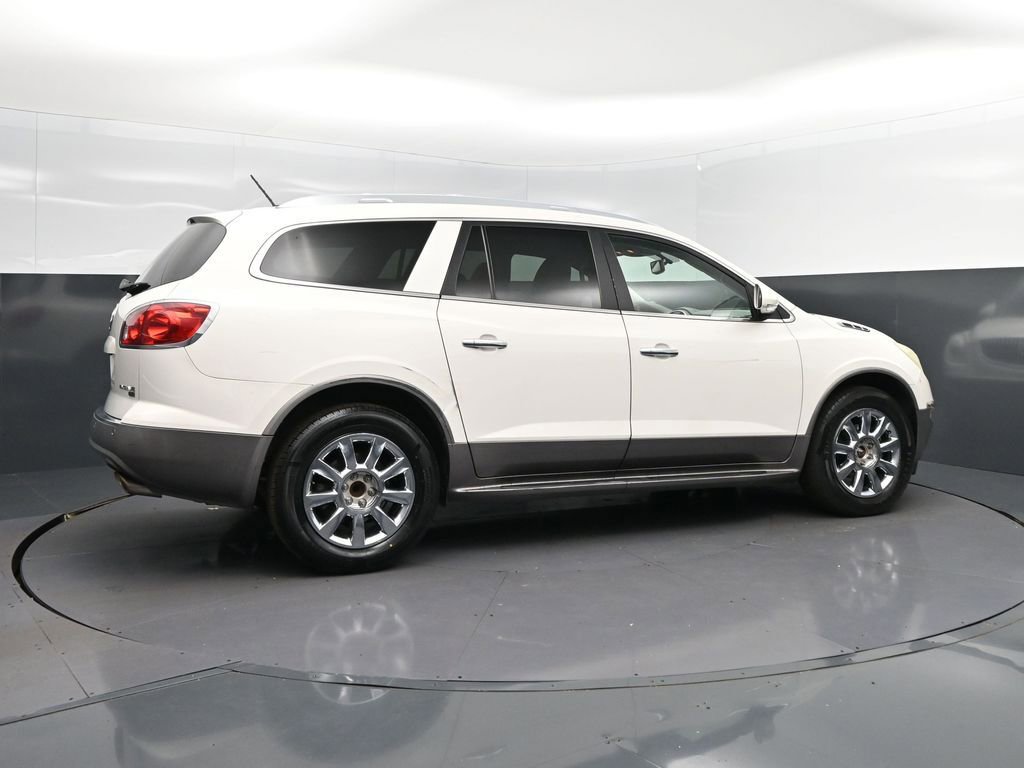 Used 2011 Buick Enclave CXL FWD image 8