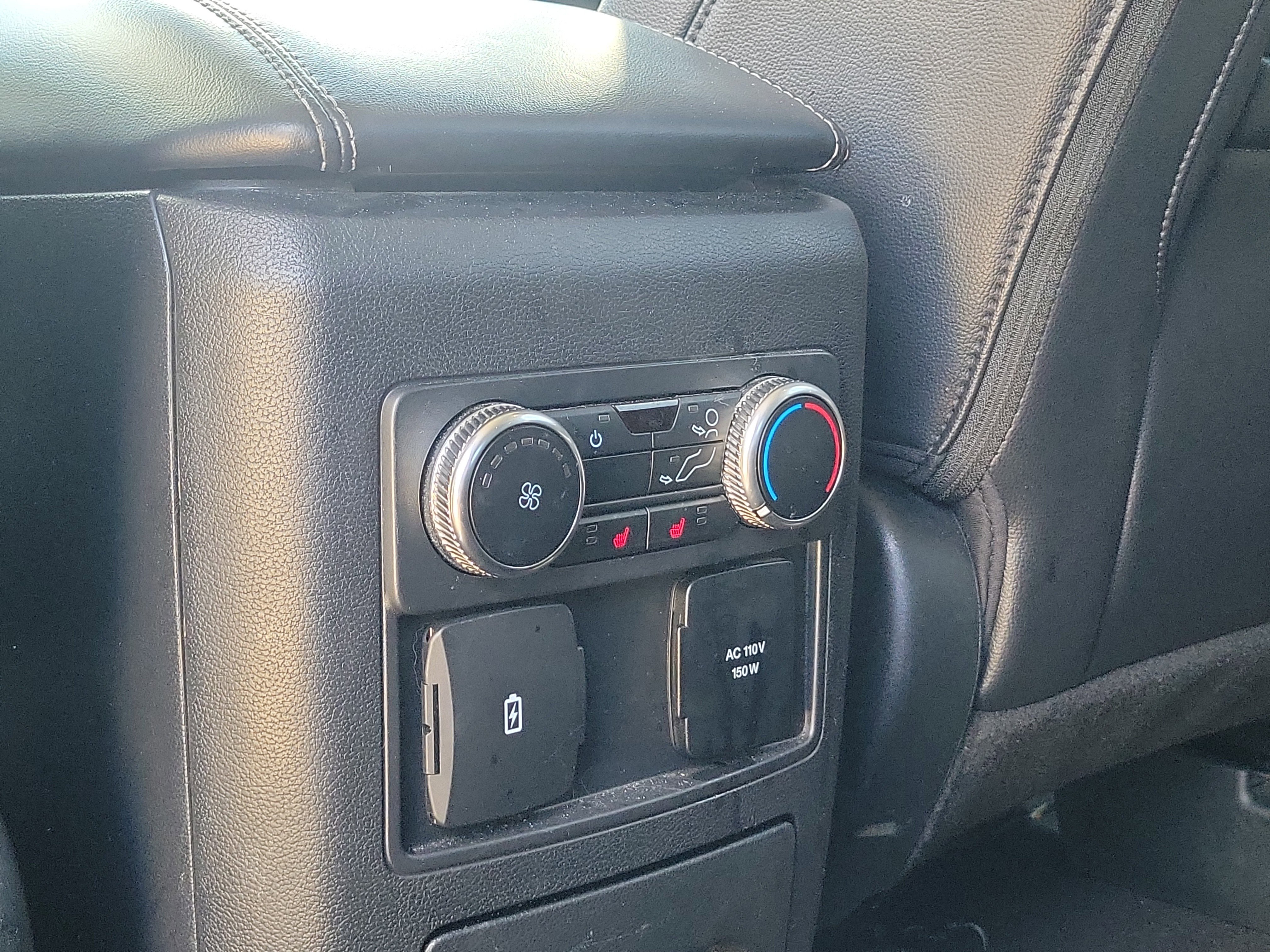 Used 2023 Ford Explorer Limited w/ Equipment Group 301A image 14
