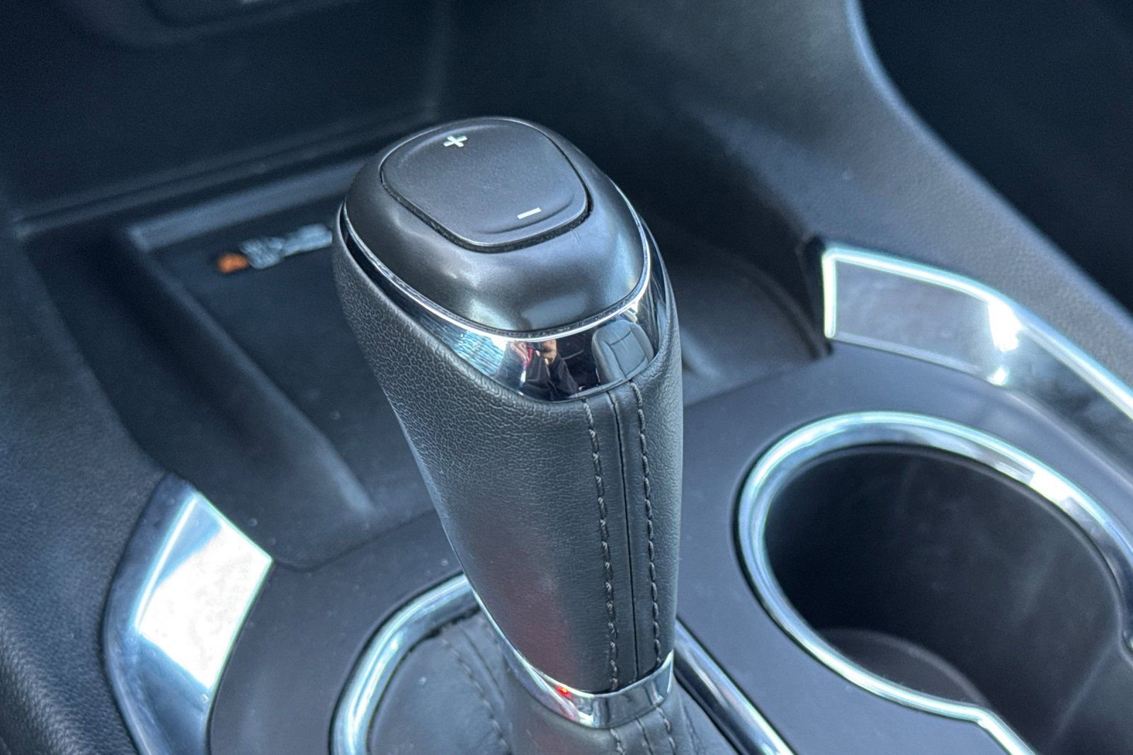 Used 2020 Chevrolet Traverse Premier w/ Redline Edition image 26