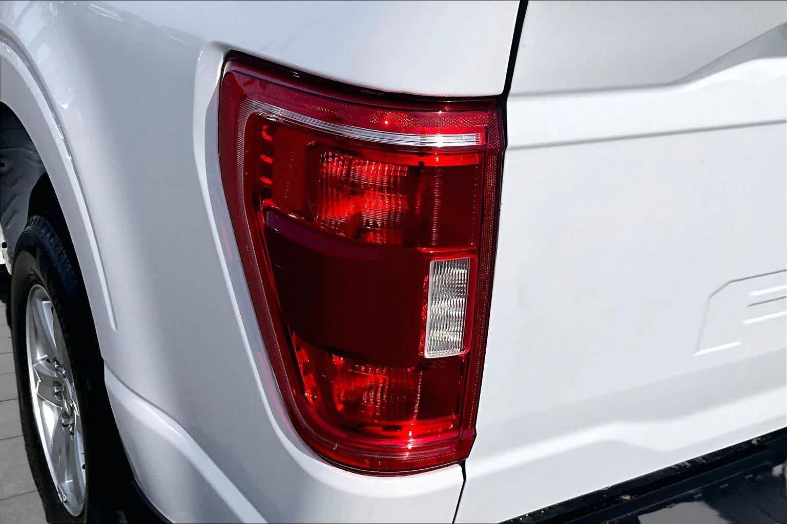Used 2023 Ford F150 XLT w/ Trailer Tow Package RWD image 28