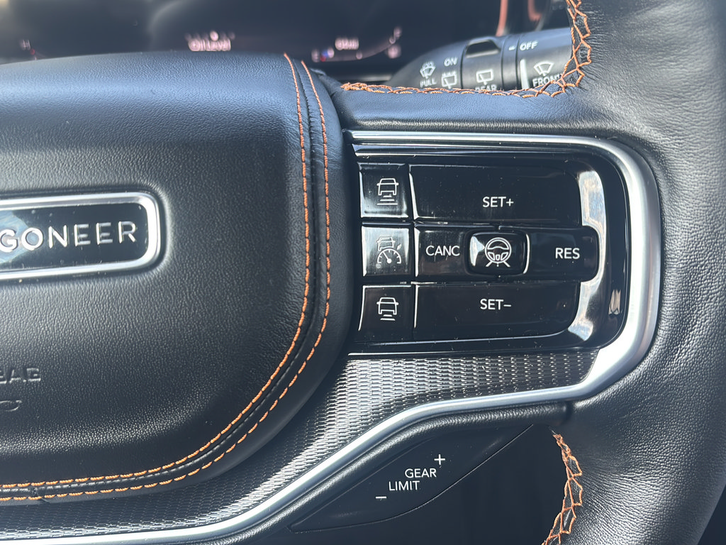 New 2026 Jeep Grand Wagoneer L Summit AWD/4WD image 25
