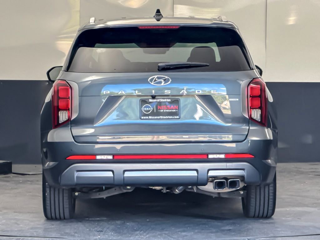 Used 2023 Hyundai Palisade SEL w/ Premium Package AWD/4WD image 4