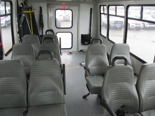 Used 2018 Ford E-450 and Econoline 450 Super Duty w/ Shuttle Bus Prep Package RWD image 5