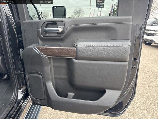 Certified 2022 GMC Sierra 2500 Denali w/ Denali Black Diamond Edition AWD/4WD image 45