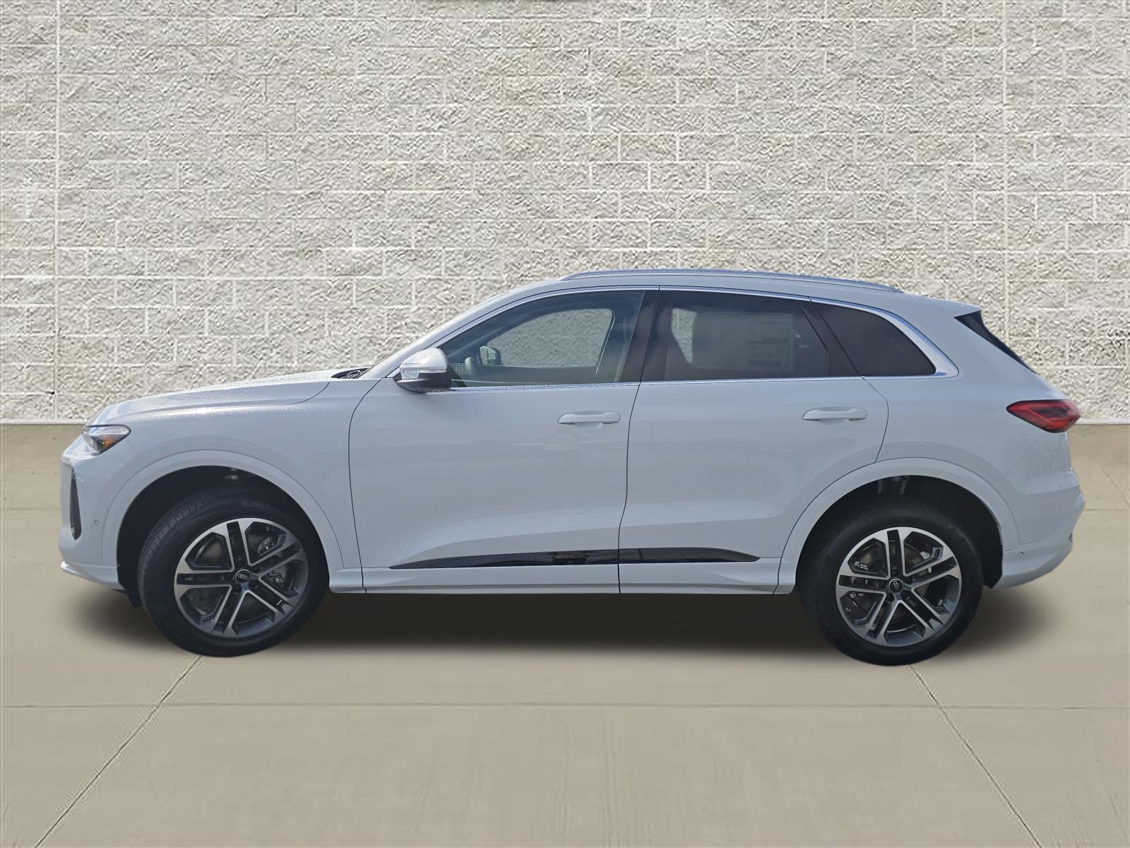 New 2026 Audi Q5 Premium Plus AWD/4WD image 4