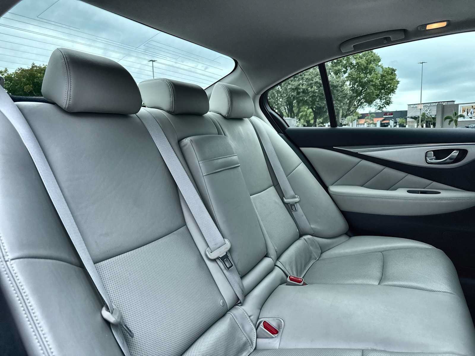 Used 2023 INFINITI Q50 Luxe w/ Cargo Package RWD image 26