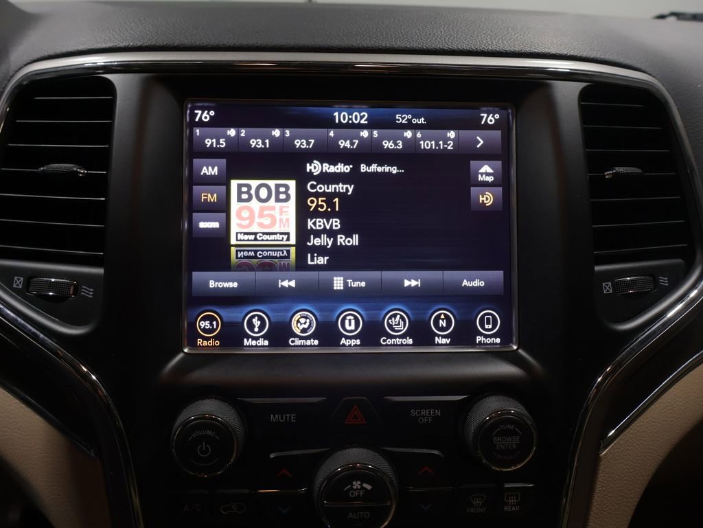 Used 2018 Jeep Grand Cherokee Limited image 27