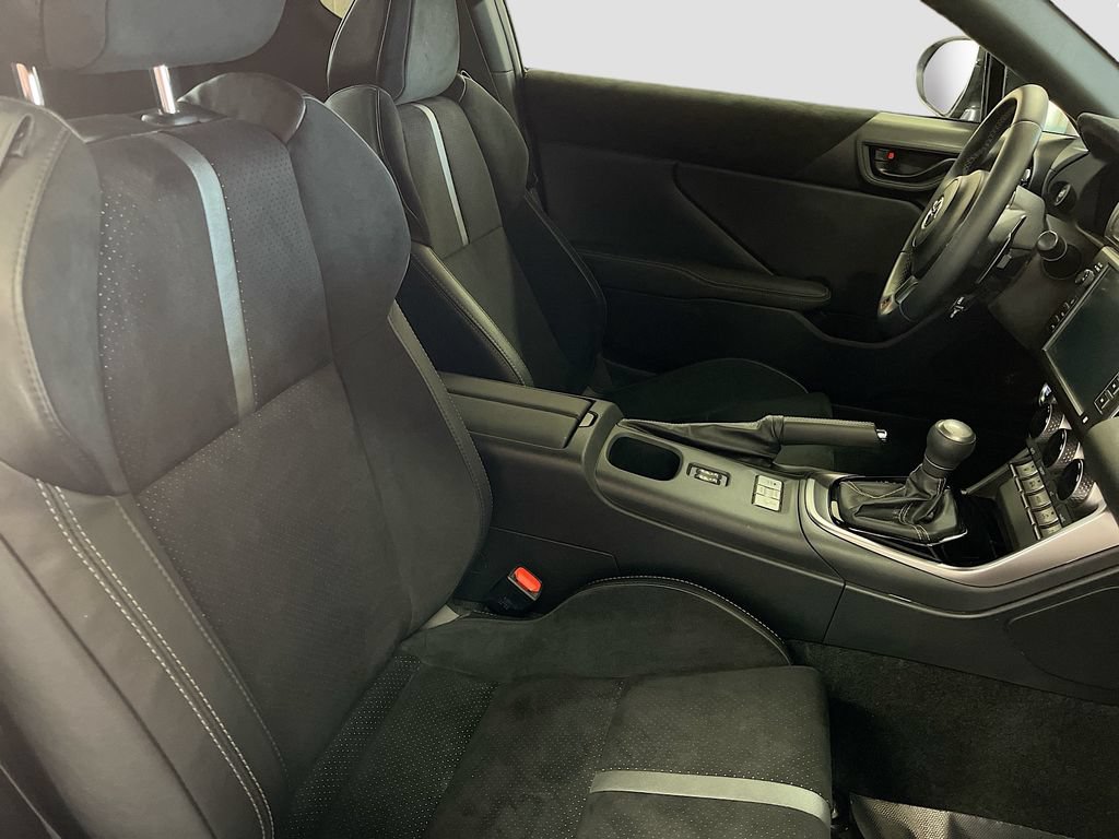 Used 2025 Toyota GR86 Premium w/ ALL Weather Mat Package (TMS) RWD image 26