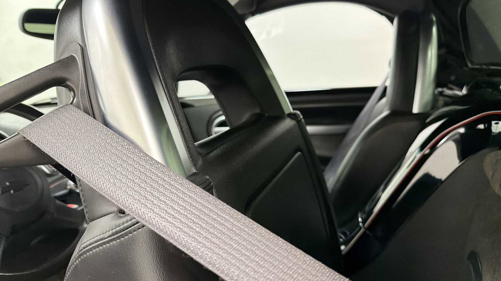 Used 2004 Chevrolet SSR w/ Preferred Equipment Group RWD image 23