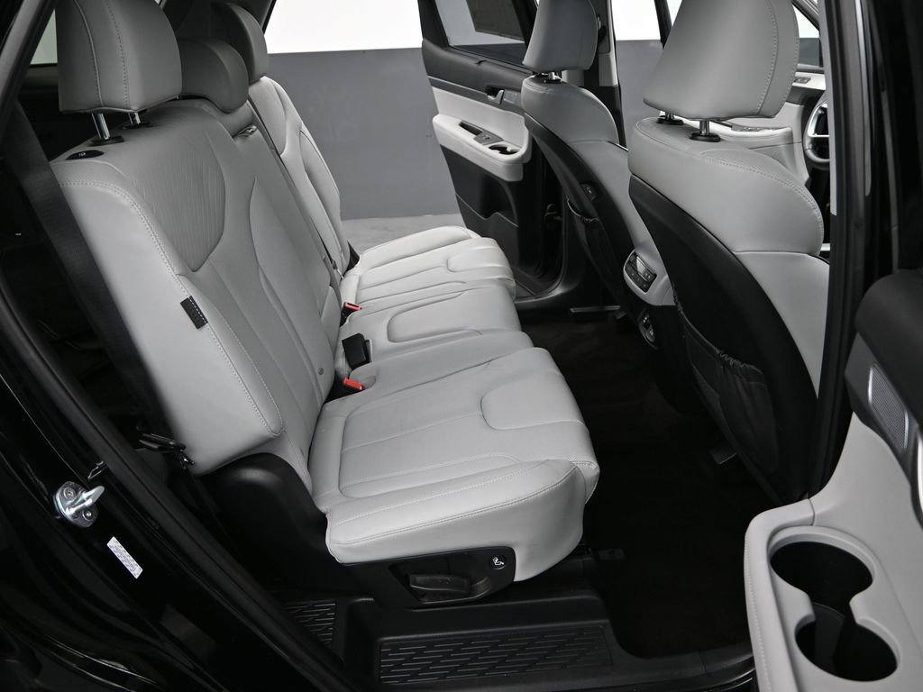 Used 2023 Hyundai Palisade SEL image 28