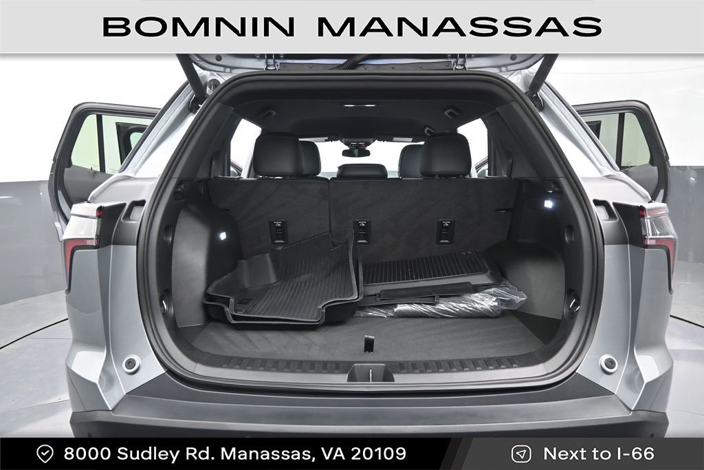 Used 2026 Chevrolet Equinox LT w/ Convenience Package II AWD/4WD image 11
