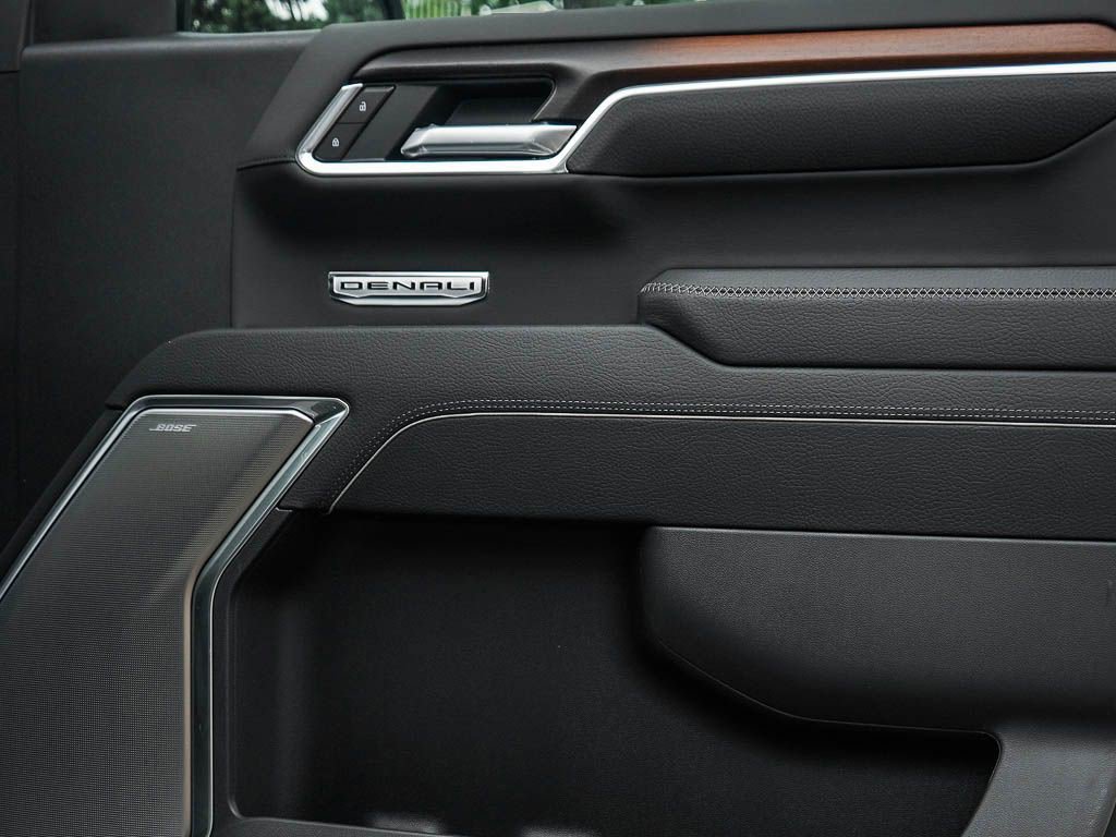New 2026 GMC Sierra 1500 Denali w/ Denali Reserve Package image 8