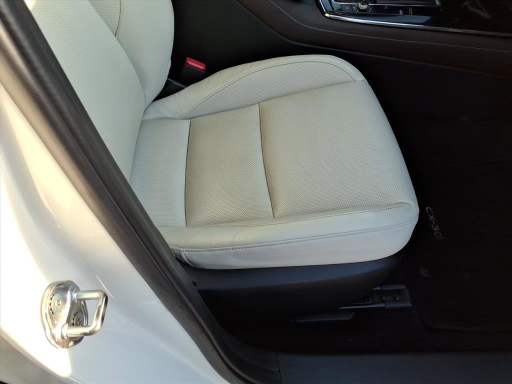 Used 2021 MAZDA CX-30 2.5 Turbo w/ Premium Package image 17