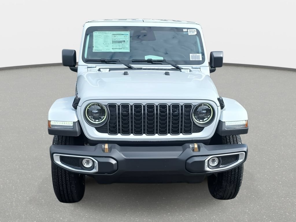 New 2026 Jeep Gladiator Sport AWD/4WD image 2