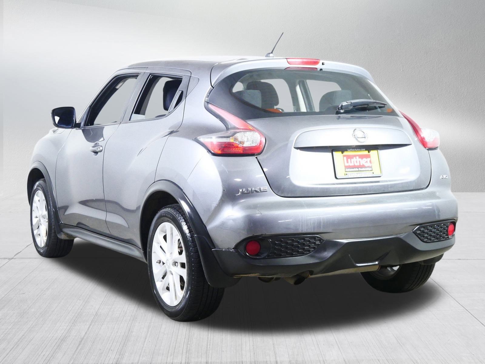 Used 2015 Nissan Juke S image 5