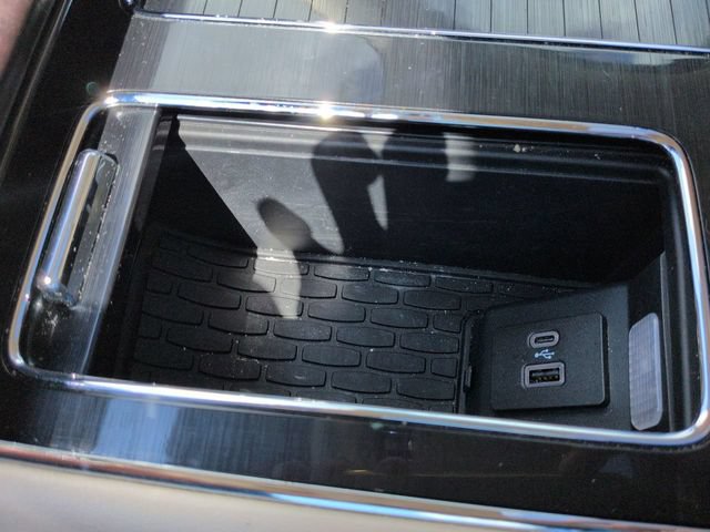 Used 2023 Lincoln Aviator Reserve w/ Equipment Group 201A AWD/4WD image 30