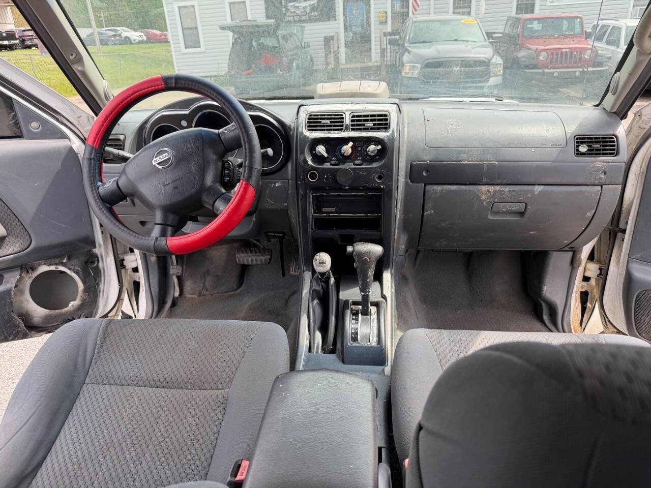 Used 2002 Nissan Xterra XE image 17