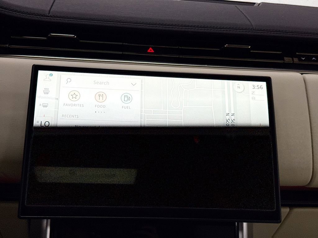 New 2026 Land Rover Range Rover SE image 14