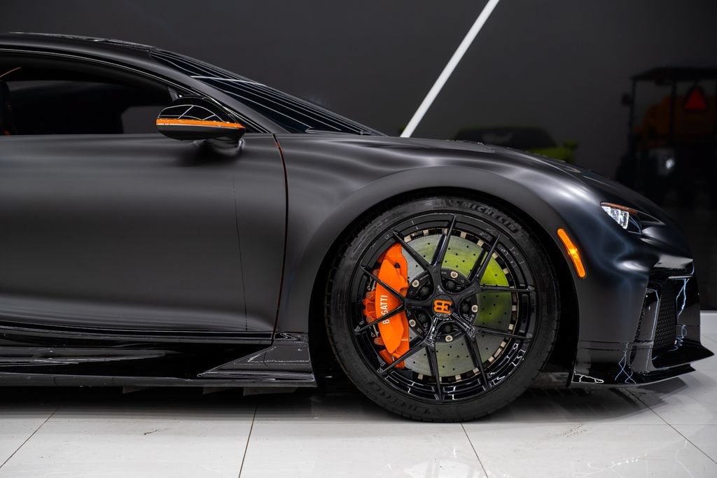 Used 2023 Bugatti Chiron Pur Sport AWD/4WD image 9