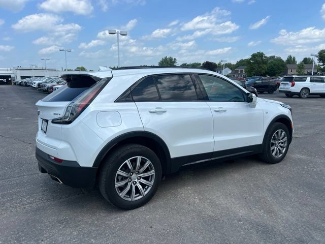 Used 2023 Cadillac XT4 Sport w/ Cold Weather Package AWD/4WD image 5