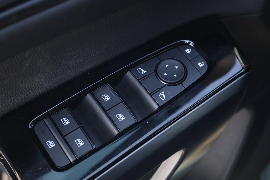 New 2026 Nissan Pathfinder SL AWD/4WD image 11