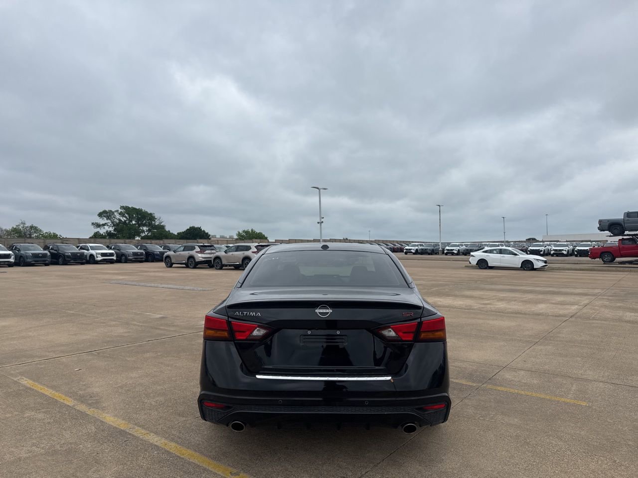 Certified 2023 Nissan Altima 2.5 SR w/ SR Premium Package FWD image 18