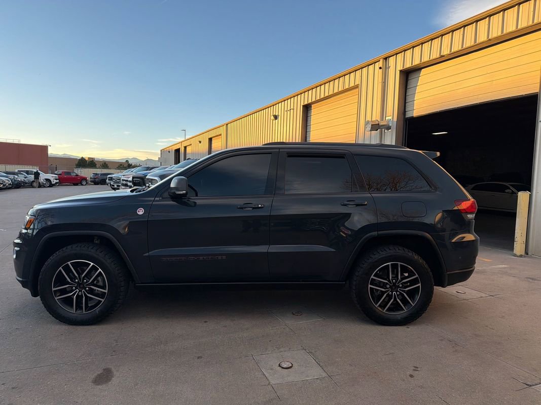 Used 2017 Jeep Grand Cherokee Trailhawk w/ Trailhawk Luxury Group image 8