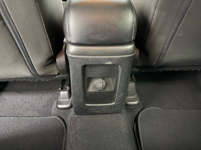 Used 2019 Dodge Journey SE image 30