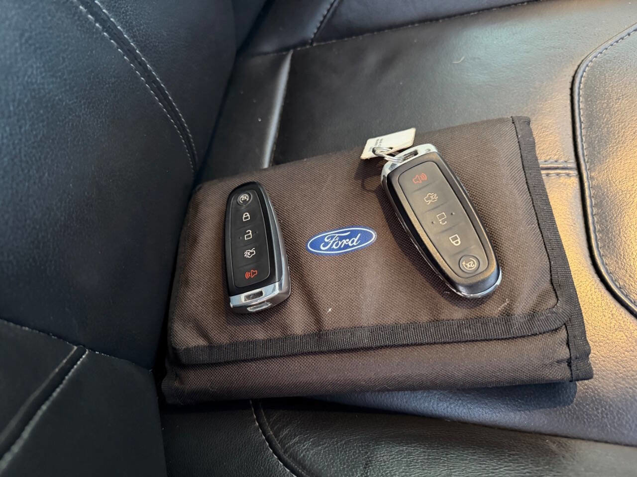 Used 2017 Ford Focus Titanium image 40