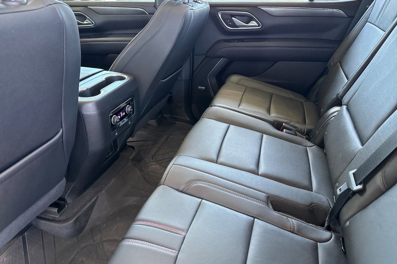 Used 2022 Chevrolet Tahoe RST w/ Sport Performance Package AWD/4WD image 16