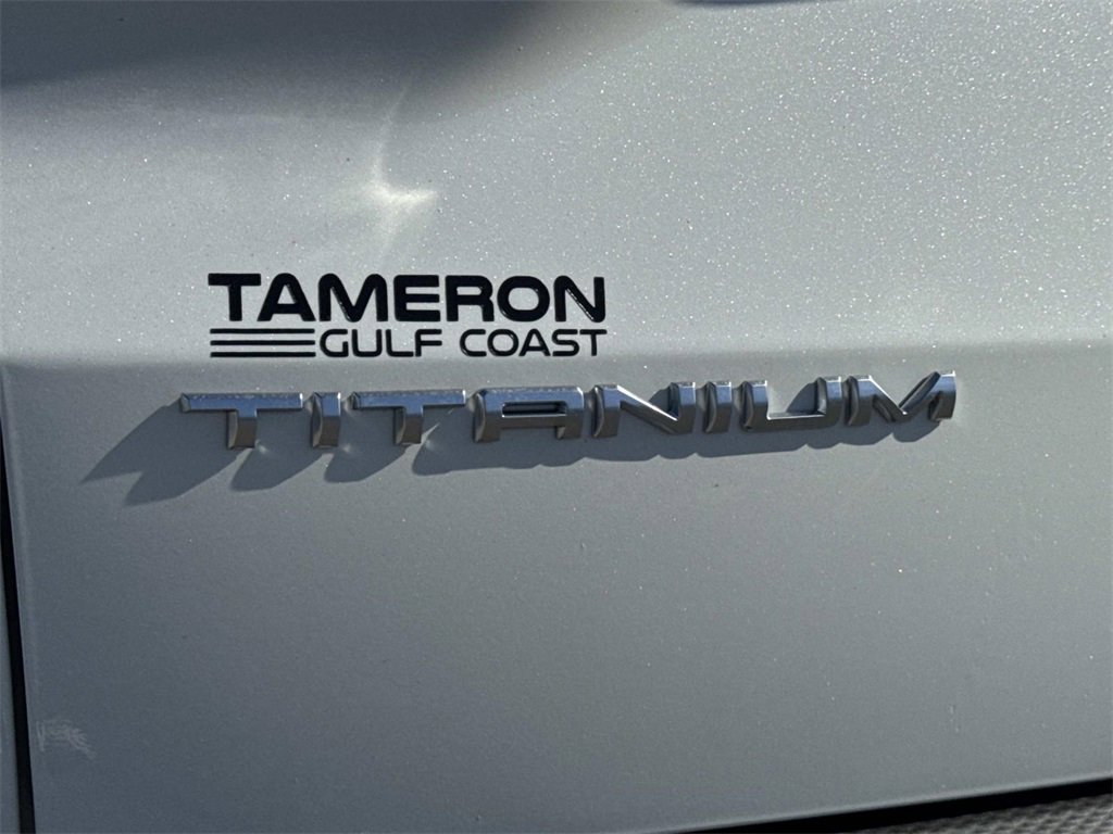 Used 2022 Ford Escape Titanium w/ Titanium Elite Package image 12