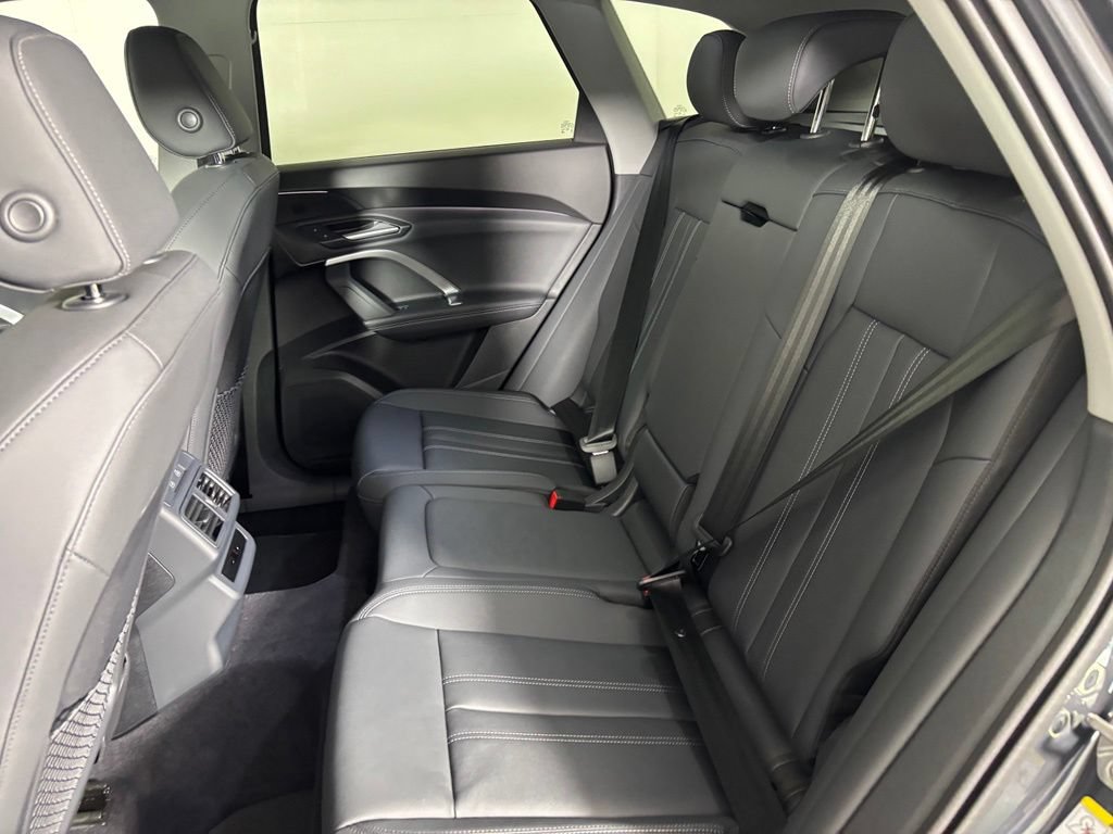 New 2026 Audi Q5 2.0T AWD/4WD image 10