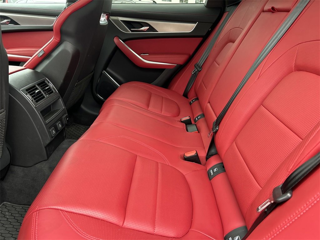 Used 2024 Jaguar F-PACE R-Dynamic S image 16