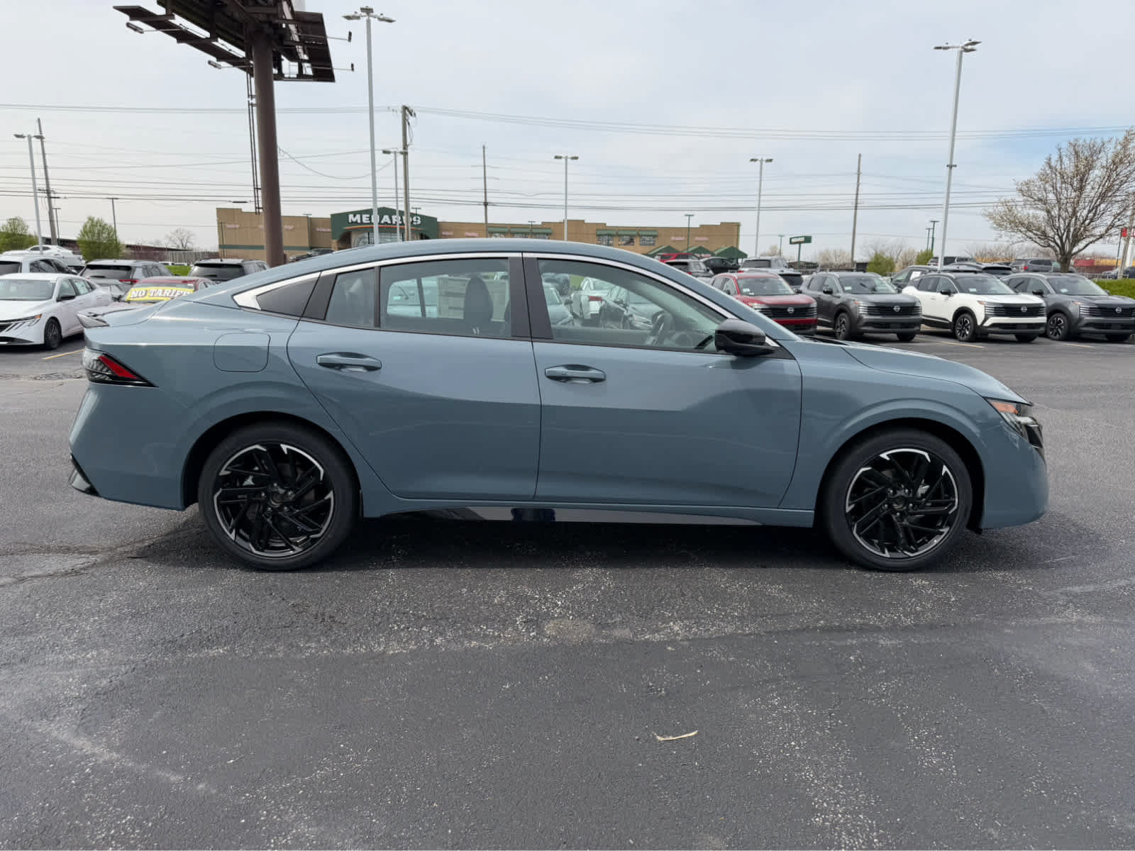 New 2026 Nissan Sentra SR w/ SR Premium Package FWD image 9