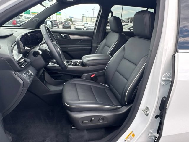 Used 2025 Buick Enclave Preferred AWD/4WD image 18