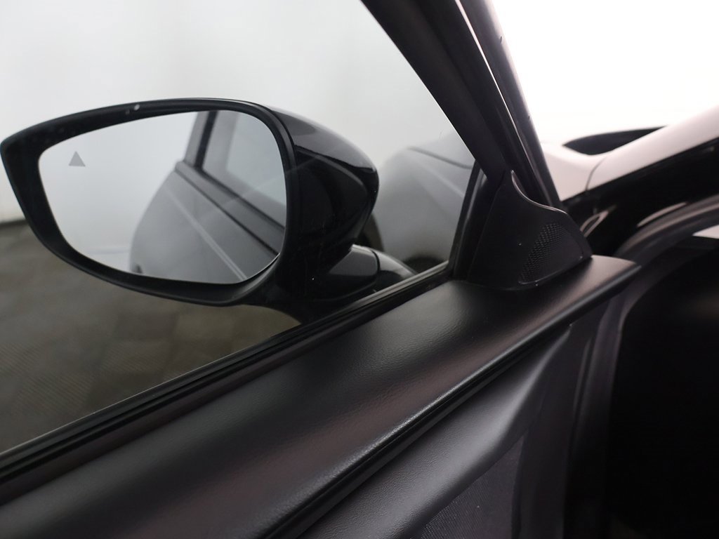 Used 2021 MAZDA MAZDA3 s image 32