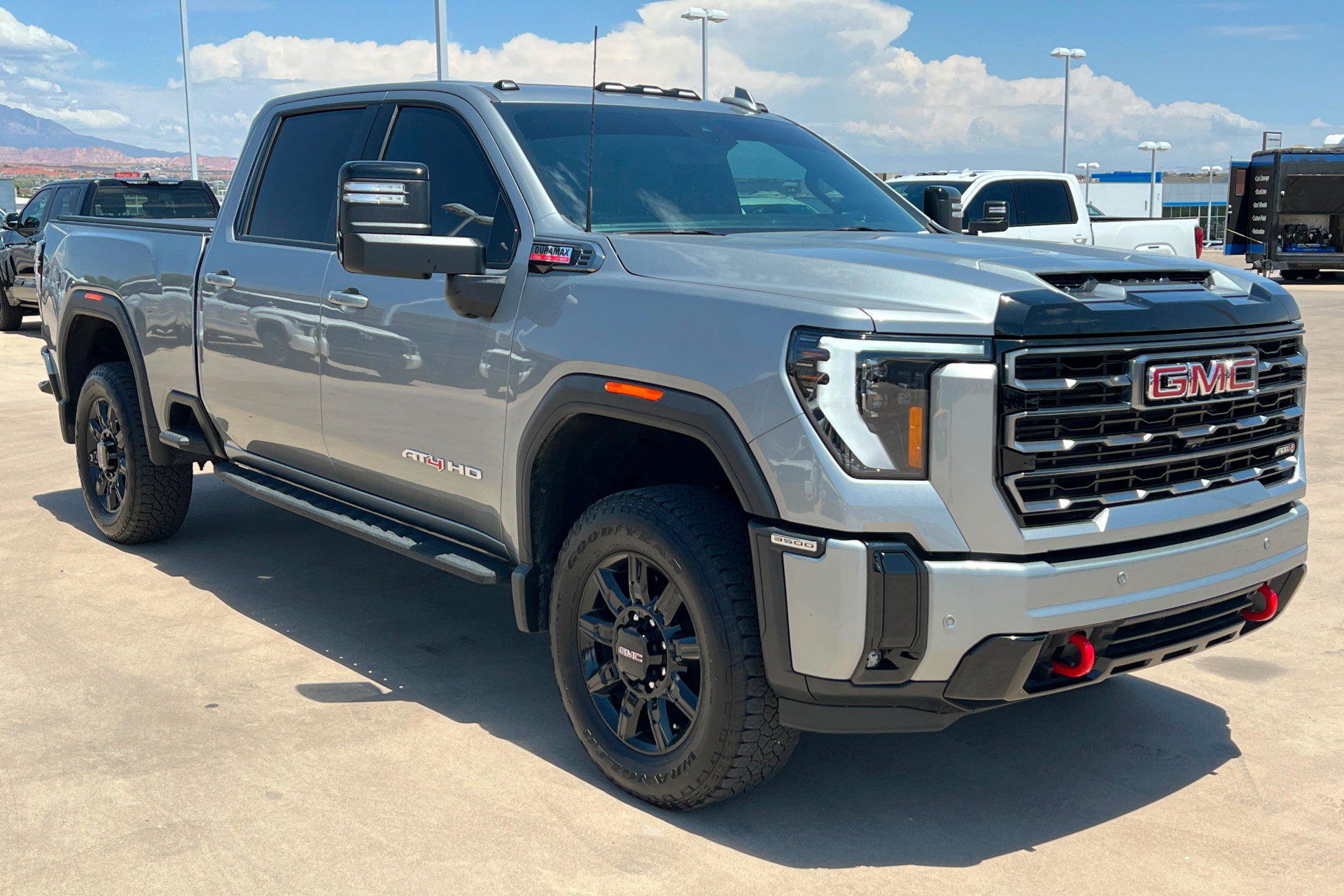 Used 2026 GMC Sierra 3500 AT4 w/ AT4 Premium Plus Package AWD/4WD image 7