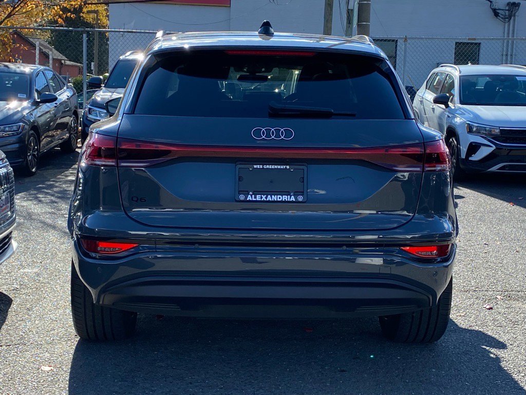 Used 2025 Audi Q6 e-tron Premium Plus w/ Premium Plus image 3