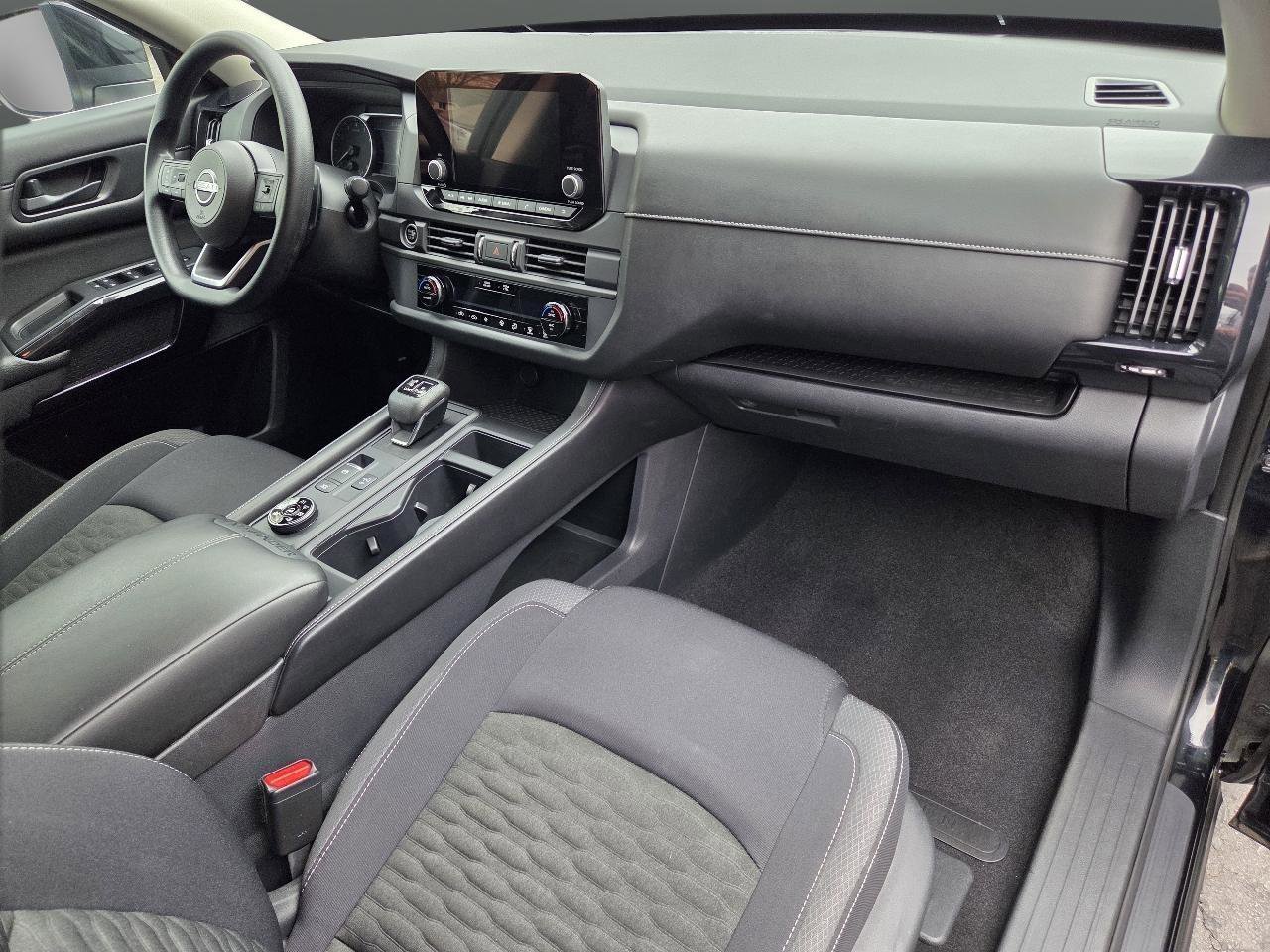 Used 2023 Nissan Pathfinder S AWD/4WD image 18