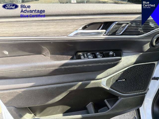 Used 2024 Jeep Wagoneer Series II AWD/4WD image 15