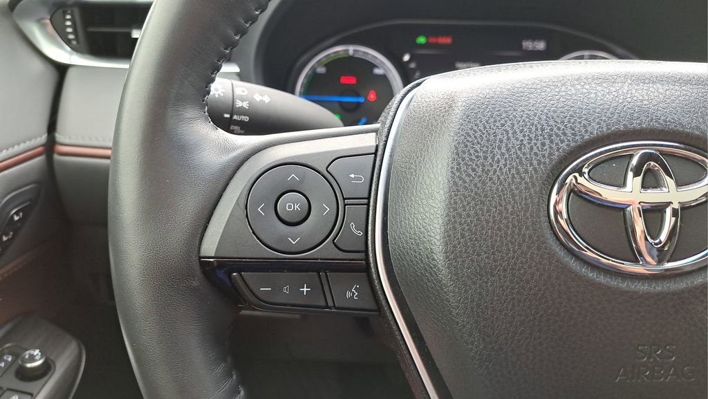 Certified 2021 Toyota Venza Limited w/ Advanced Technology Package image 25