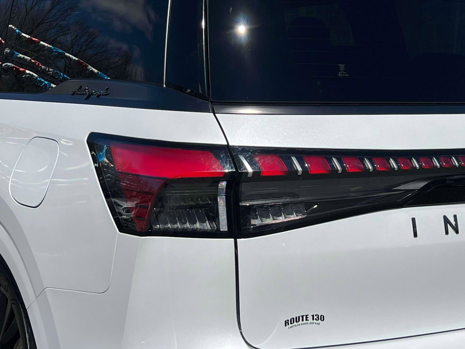 Used 2026 INFINITI QX80 Autograph w/ Premium Cargo Package image 8