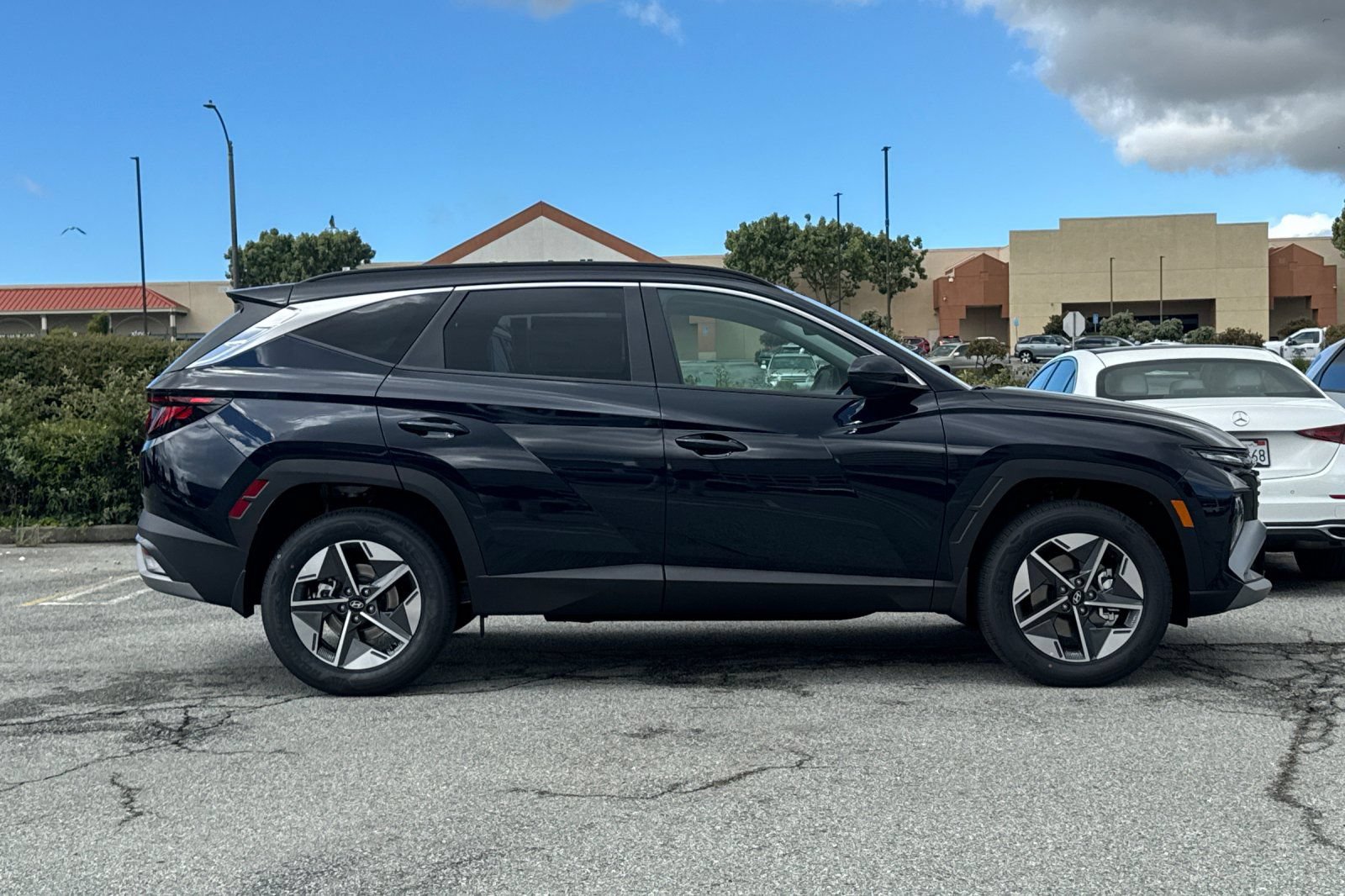 New 2026 Hyundai Tucson SEL AWD/4WD image 3