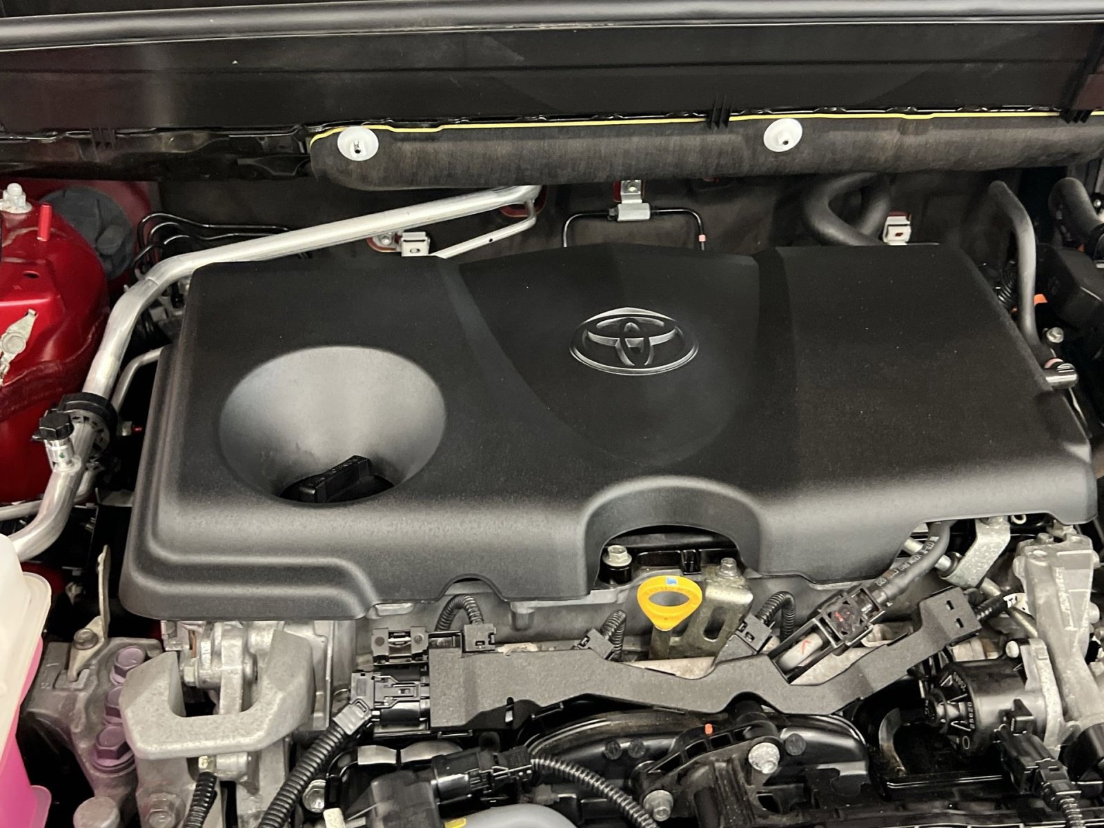 Used 2021 Toyota Venza LE w/ Carpet Mat Package (TMS) image 27